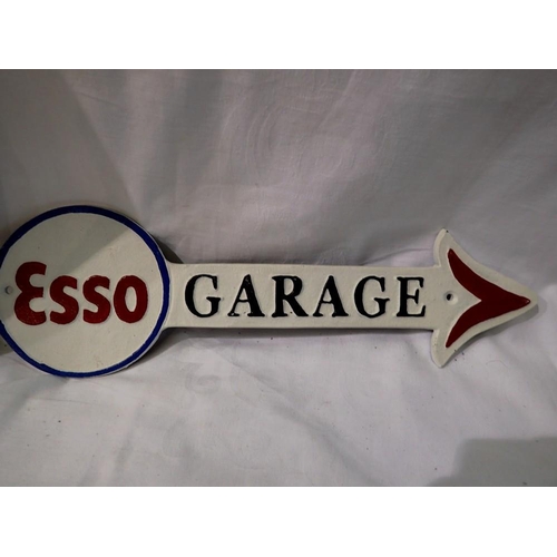 1226 - Cast iron Esso garage arrow, W: 46 cm. UK P&P Group 2 (£20+VAT for the first lot and £4+VAT for subs... 