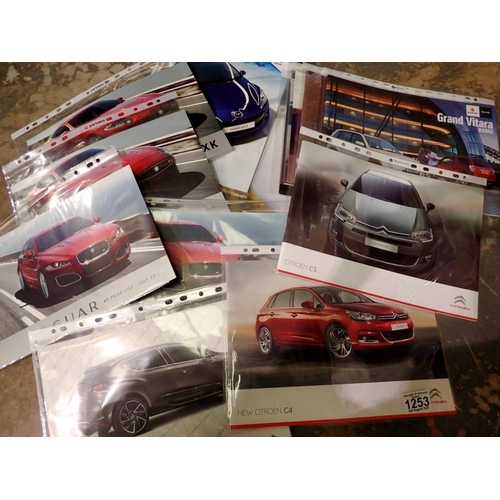 1253 - Collection of 20 car sales brochures, including Jaguar, Mazda and Suzuki. UK P&P Group 2 (£20+VAT fo... 