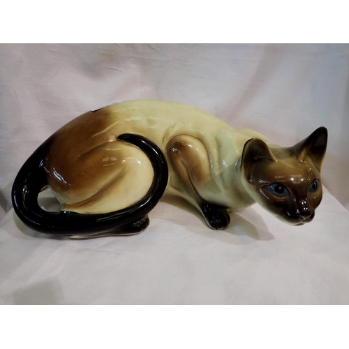 1280 - Large ceramic Siamese cat, 37cm L. Not available for in-house P&P