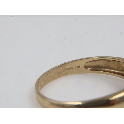 17 - Modern 9ct gold ring set with diamonds, size T, 2.6g. UK P&P Group 0 (£6+VAT for the first lot and £... 