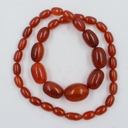 56 - Amber graduated bead necklace, L: 58 cm. UK P&P Group 1 (£16+VAT for the first lot and £2+VAT for su... 