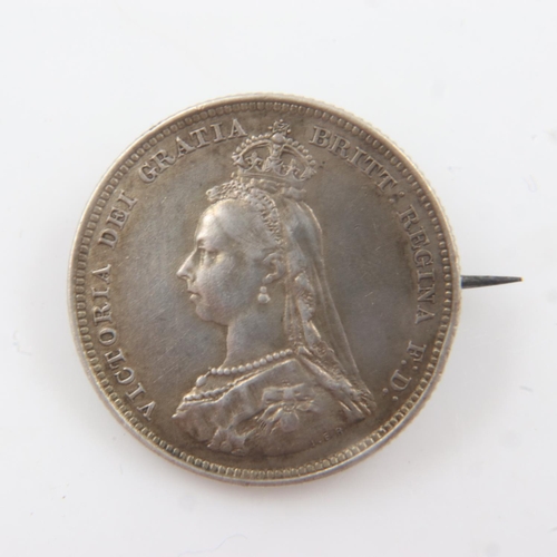 114 - Victorian silver shilling brooch. UK P&P Group 0 (£6+VAT for the first lot and £1+VAT for subsequent... 