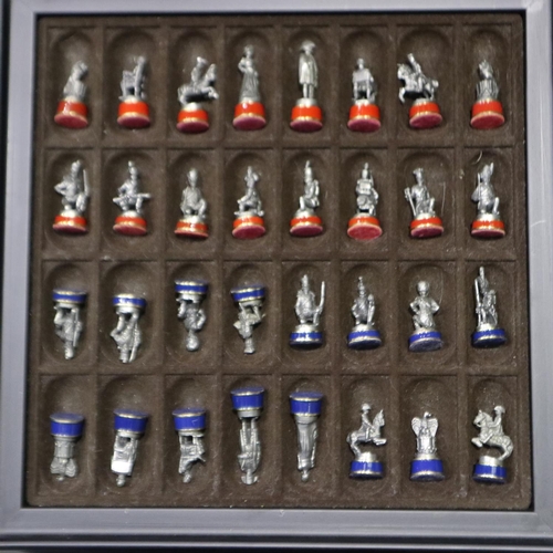 287 - The Waterloo Museum Battle of Waterloo chess set complete with certificates. UK P&P Group 2 (£20+VAT... 