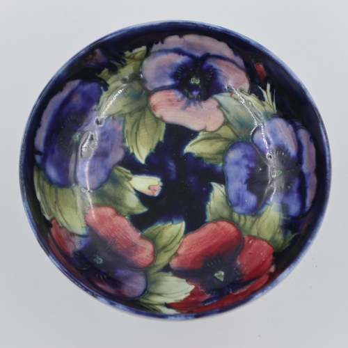 189 - Moorcroft pedestal bowl in the Anemone pattern, on a cobalt blue ground, 14.5cm H. UK P&P Group 2 (£... 