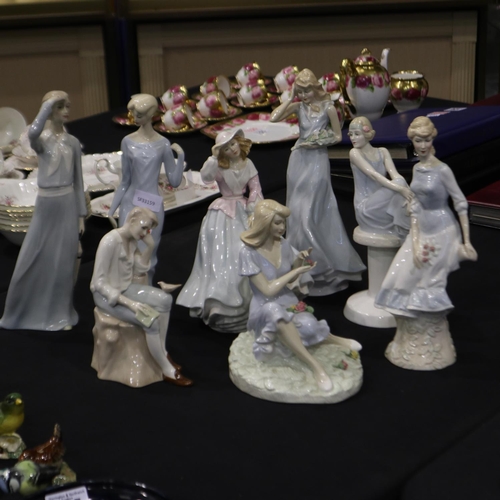 206 - Eight Royal Doulton figurines, all from the Reflections series, no visible damages, largest H: 33 cm... 