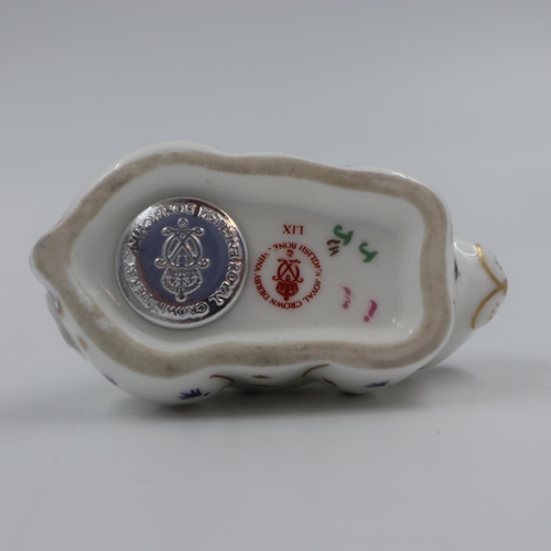 221 - Royal Crown Derby rabbit paperweight, silver stopper, no cracks or chips, L: 70 mm. UK P&P Group 1 (... 