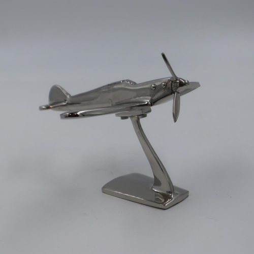 257 - Chrome Spitfire on stand, wingspan: 22 cm. UK P&P Group 2 (£20+VAT for the first lot and £4+VAT for ... 