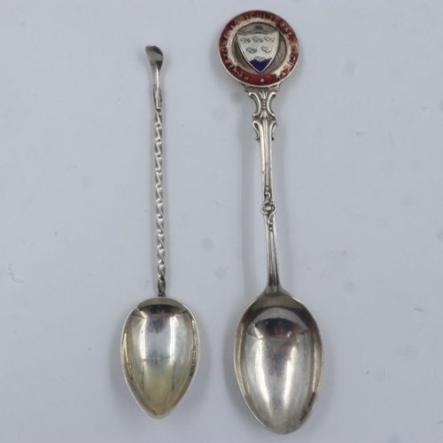 87 - Two silver spoons. UK P&P Group 1 (£16+VAT for the first lot and £2+VAT for subsequent lots)