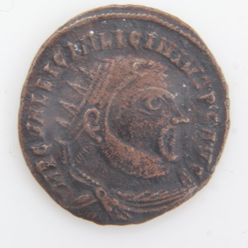 2138 - 308AD - Emperor Licinius showing victory with a captive at foot. UK P&P Group 0 (£6+VAT for the firs... 