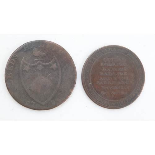 2196 - 1812 Salamanca copper commemorative and a Leeds halfpenny token c.1790. UK P&P Group 1 (£16+VAT for ... 