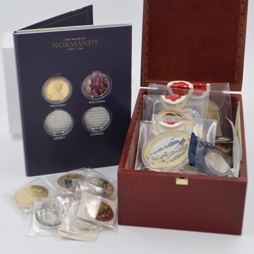 2306 - A collection of large gold plated picture-commemoratives, most with certificates. UK P&P Group 2 (£2... 