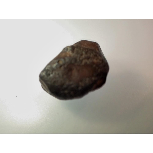 1105 - Australian raw opal, L: 12 mm. UK P&P Group 0 (£6+VAT for the first lot and £1+VAT for subsequent lo... 