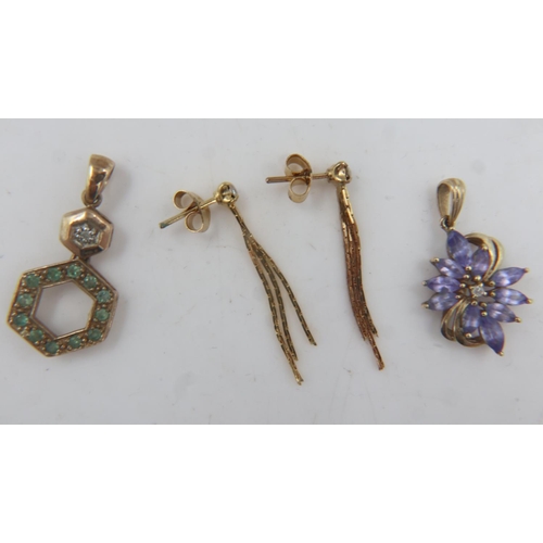 18 - Pair of 9ct gold earrings and two stone set pendants, combined 5.7g. UK P&P Group 0 (£6+VAT for the ... 