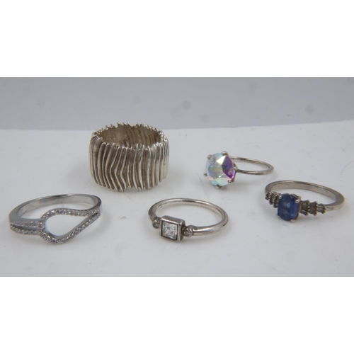 39 - Five 925 silver rings, some stone set. UK P&P Group 0 (£6+VAT for the first lot and £1+VAT for subse... 