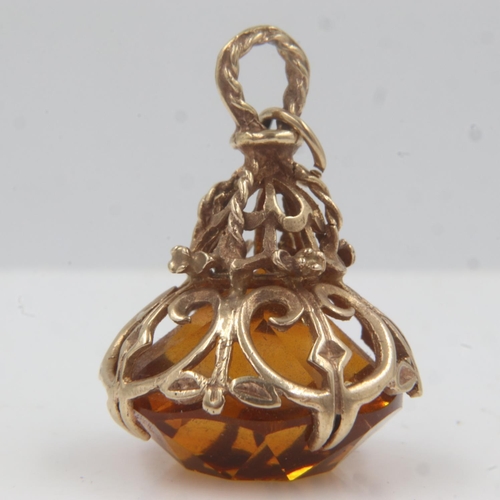 43 - 9ct gold pendant set with citrine, 6.9g. UK P&P Group 0 (£6+VAT for the first lot and £1+VAT for sub... 