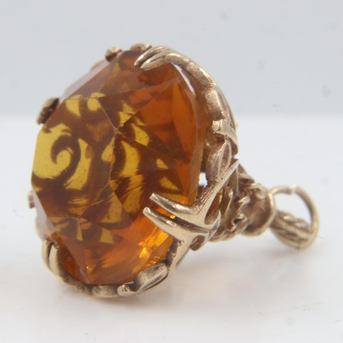 43 - 9ct gold pendant set with citrine, 6.9g. UK P&P Group 0 (£6+VAT for the first lot and £1+VAT for sub... 