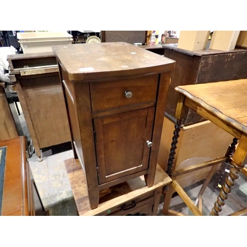 1688 - Pot cupboard and a small chest of drawers, 36 x 64 cm H. Not available for in-house P&P