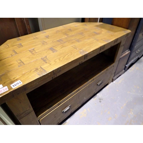 1693 - Oak entertainment centre, with 2 large drawers. 102 x 61cm H. Not available for in-house P&P