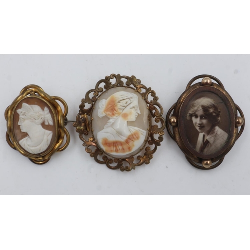 83 - Three pinchbeck mounted cameo brooches. UK P&P Group 0 (£6+VAT for the first lot and £1+VAT for subs... 