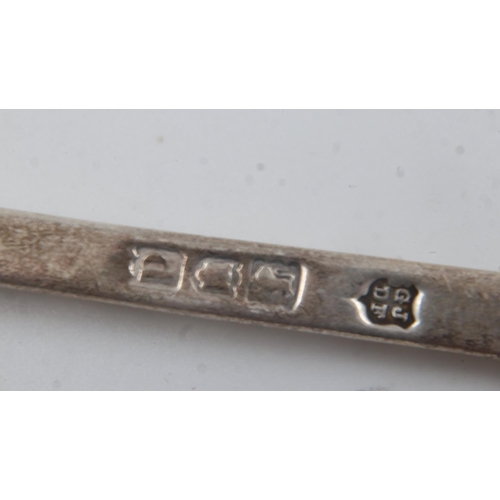 143 - London hallmarked silver two-piece fish servers, combined 164g, London assay. UK P&P Group 1 (£16+VA... 