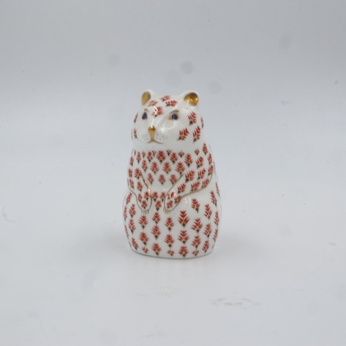 302 - Royal Crown Derby hamster, no cracks or chips, seconds quality, H: 11 cm. UK P&P Group 1 (£16+VAT fo... 