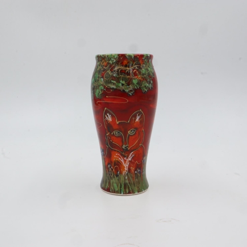 308 - Anita Harris fox vase, signed in gold, no cracks or chips, H: 18 cm. UK P&P Group 2 (£20+VAT for the... 