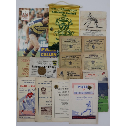 2014 - Collection of Warrington Football club memorabilia to include programmes. UK P&P Group 1 (£16+VAT fo... 