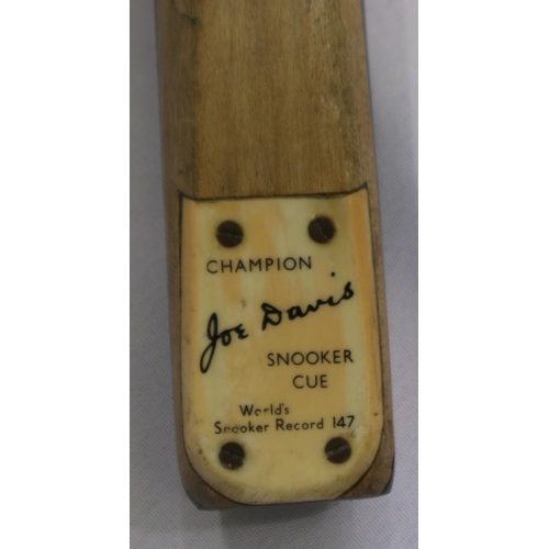 2025 - One piece snooker cue by Joe Davis. Not available for in-house P&P