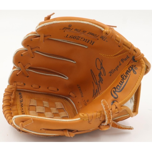 2032 - Rawlings baseball mitt, model RBGW09T. UK P&P Group 1 (£16+VAT for the first lot and £2+VAT for subs... 