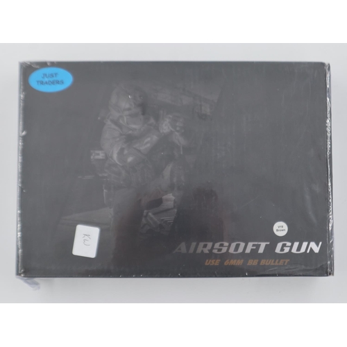 2042 - Airsoft pistol, model V19 in brown, boxed. P&P Group 2 (£18+VAT for the first lot and £3+VAT for sub... 