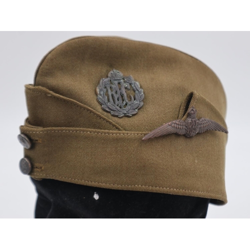 2102 - WWI Royal Flying Corps officers side cap and, badged and with Pilots Wings. UK P&P Group 2 (£20+VAT ... 