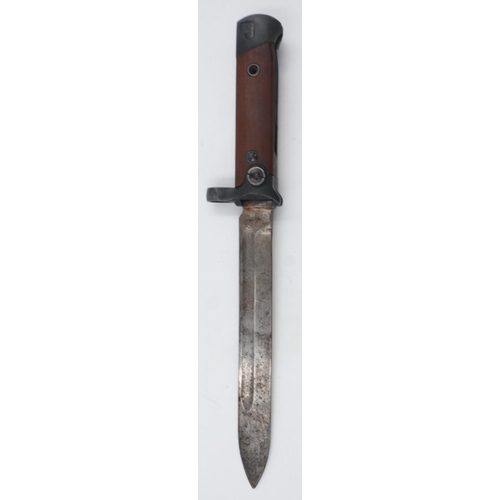 2128 - Rare Italian WWII Carcano folding bayonet, for use with Mannlicher M1938 short rifle and most M1891 ... 