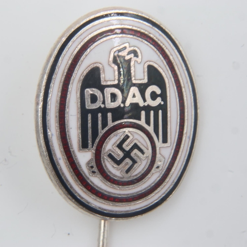 2175 - WWII German enamelled DDAC (German Automobile Club) Stick pin in box. UK P&P Group 1 (£16+VAT for th... 