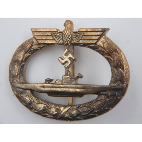 2177 - WWII German Kriegsmarine U-Boat Crew Badge. Maker Schwerin, Berlin. UK P&P Group 1 (£16+VAT for the ... 