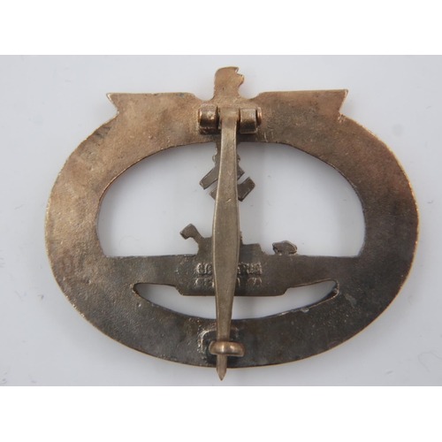 2177 - WWII German Kriegsmarine U-Boat Crew Badge. Maker Schwerin, Berlin. UK P&P Group 1 (£16+VAT for the ... 