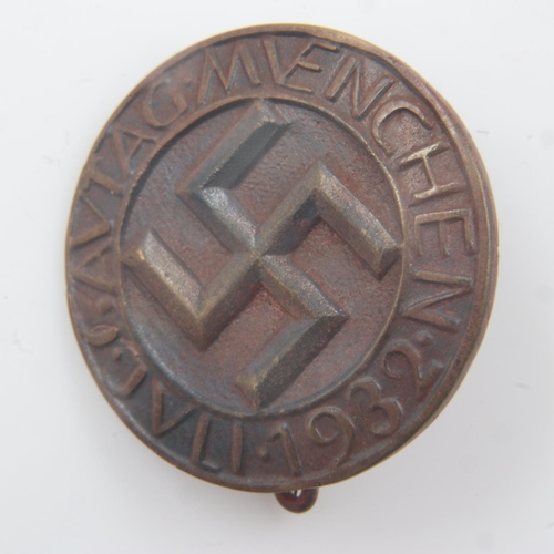 2179 - Rare 1932 German Gau Munich Pin. The rough soldering of the pin is as it should be. UK P&P Group 1 (... 