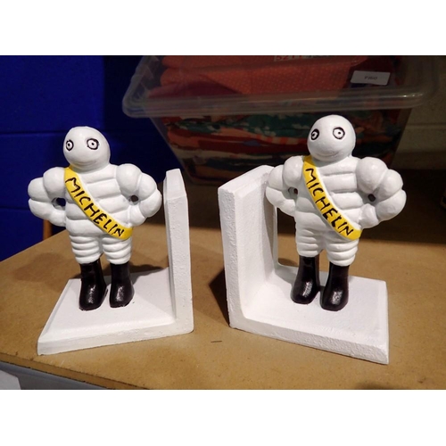 1047 - Cast iron Michelin Men bookends. UK P&P Group 1 (£16+VAT for the first lot and £2+VAT for subsequent... 