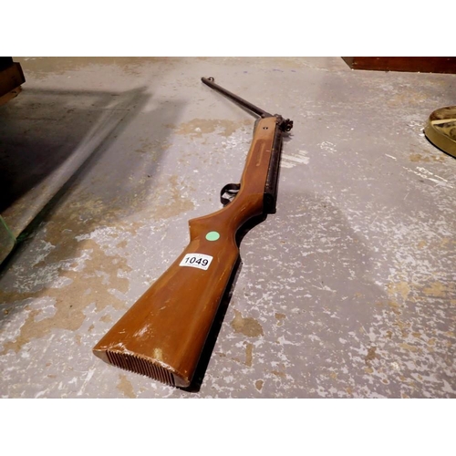 1049 - Unbranded air rifle, #110010429, for refurbishment. Not available for in-house P&P