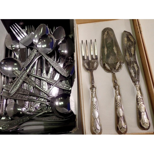 1136 - Stainless steel cutlery and a plated serving set. Not available for in-house P&P