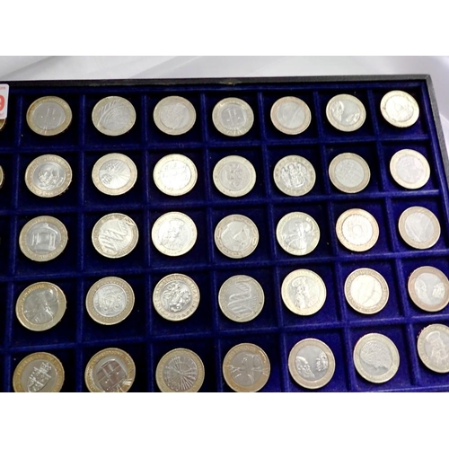 1163 - Forty collectable two pound coins in tray. UK P&P Group 1 (£16+VAT for the first lot and £2+VAT for ... 