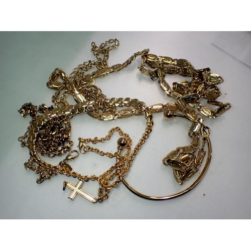 1180 - Mixed yellow metal jewellery. UK P&P Group 1 (£16+VAT for the first lot and £2+VAT for subsequent lo... 