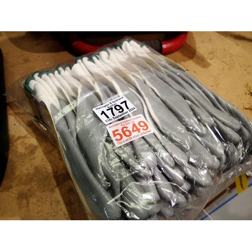 1797 - Ten pairs of new Marksman 8 inch nitrile coated work gloves. Not available for in-house P&P