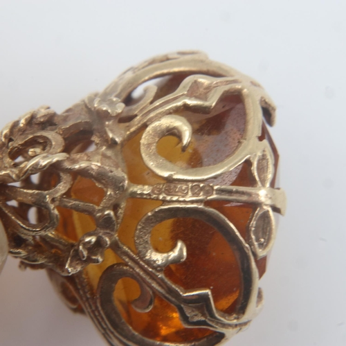 11 - 9ct gold pendant set with citrine, 6.9g. UK P&P Group 0 (£6+VAT for the first lot and £1+VAT for sub... 