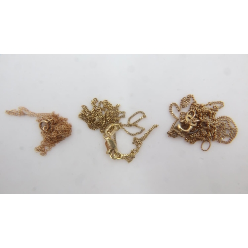 25 - Three 9ct gold chains, two broken, 2.7g. UK P&P Group 0 (£6+VAT for the first lot and £1+VAT for sub... 