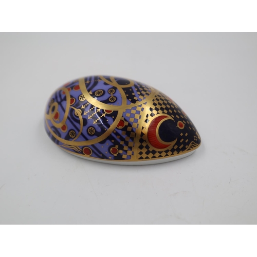 211 - Royal Crown Derby computer mouse paperweight with gold stopper, H: 40 mm. UK P&P Group 1 (£16+VAT fo... 