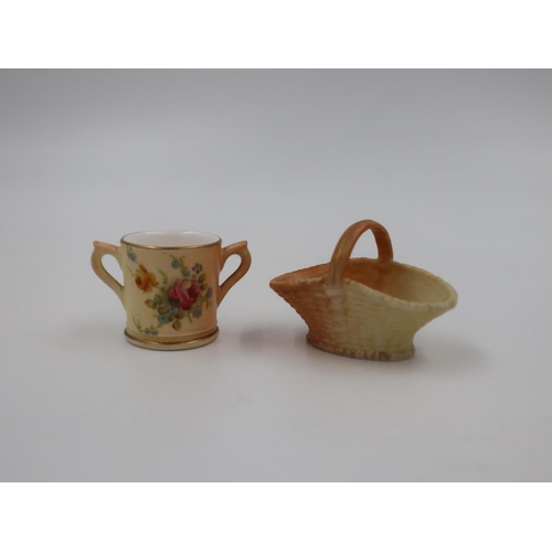 231 - Two Royal Worcester miniature items, largest H: 52 mm. UK P&P Group 1 (£16+VAT for the first lot and... 