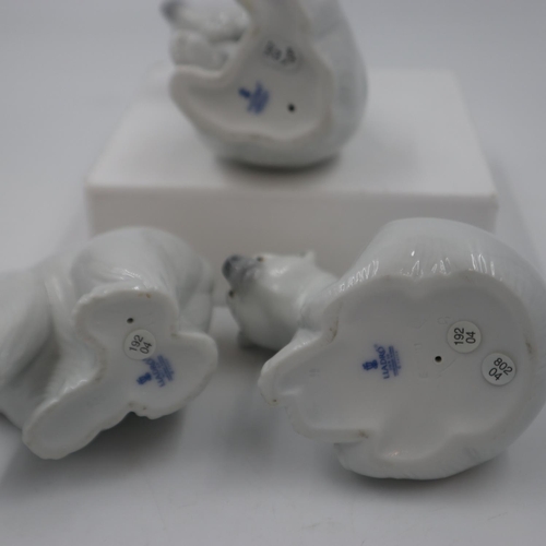 255 - Three Lladro Polar bear figures, all boxed, largest H: 13cm. UK P&P Group 2 (£20+VAT for the first l... 