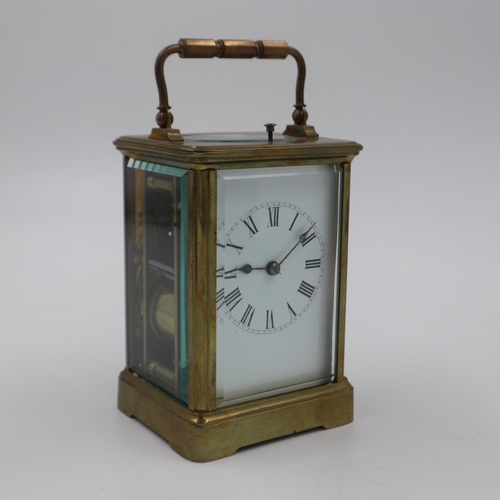 331 - French brass carriage clock, working at lotting, H: 12 cm. UK P&P Group 2 (£20+VAT for the first lot... 