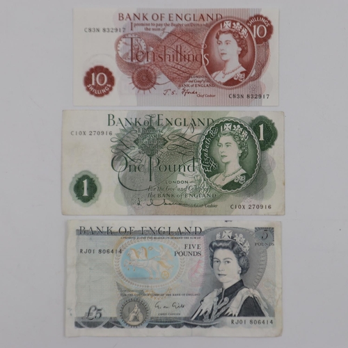 113 - £5, £1 and ten shilling note. UK P&P Group 1 (£16+VAT for the first lot and £2+VAT for subsequent lo... 