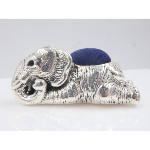 134 - Silver elephant form pin cushion, L: 52 mm. UK P&P Group 1 (£16+VAT for the first lot and £2+VAT for... 